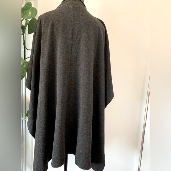 J PONCHO Wrap - Picture 8 of 8